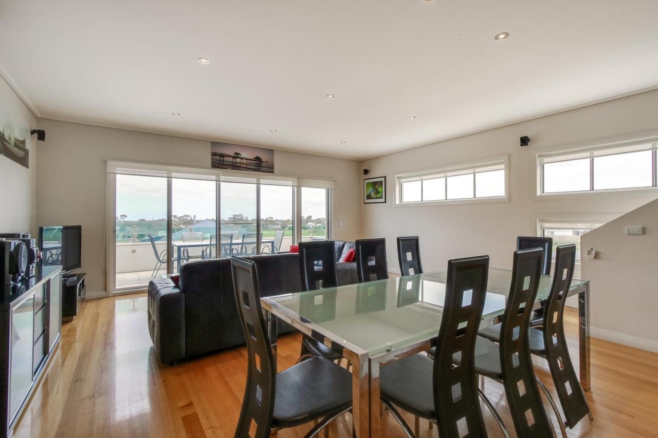 The Terrace Villa Lakes Entrance Bagian luar foto
