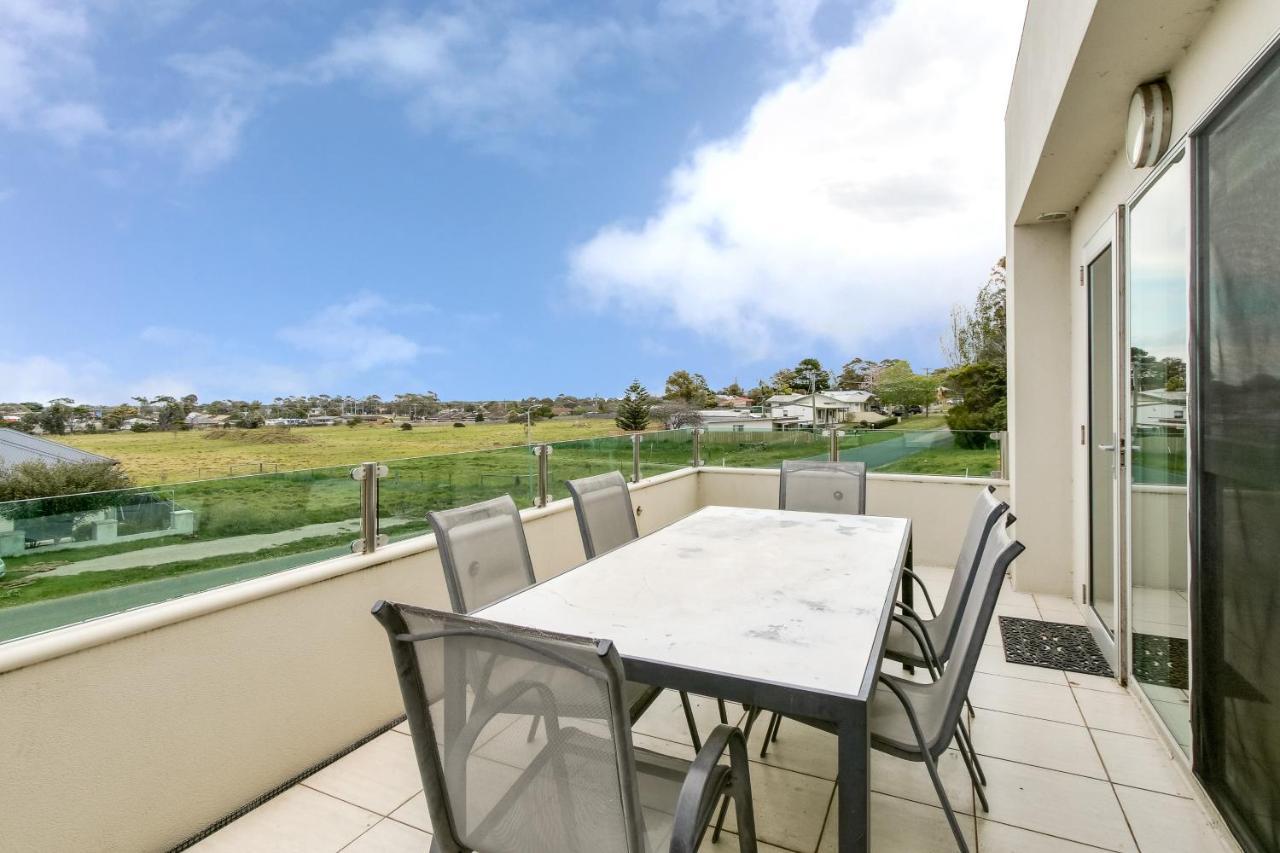 The Terrace Villa Lakes Entrance Bagian luar foto